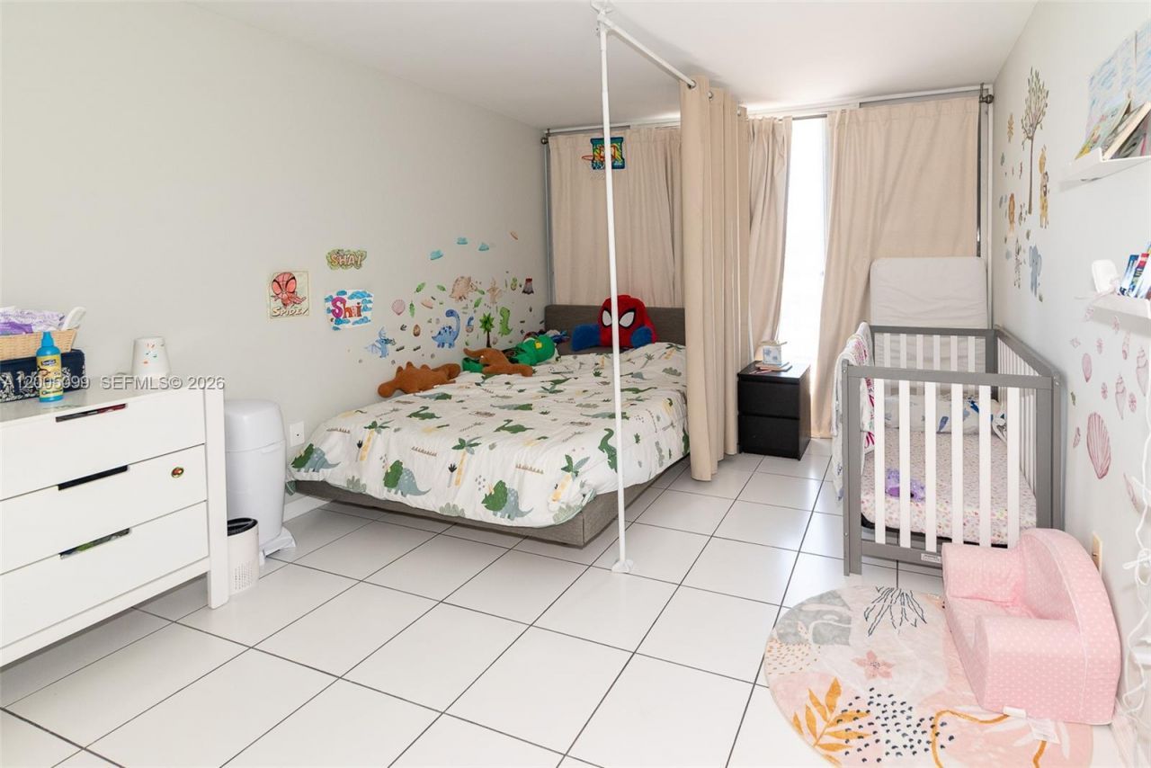 9341 Collins Ave, Unit 907, Surfside, FL 33154 Photo