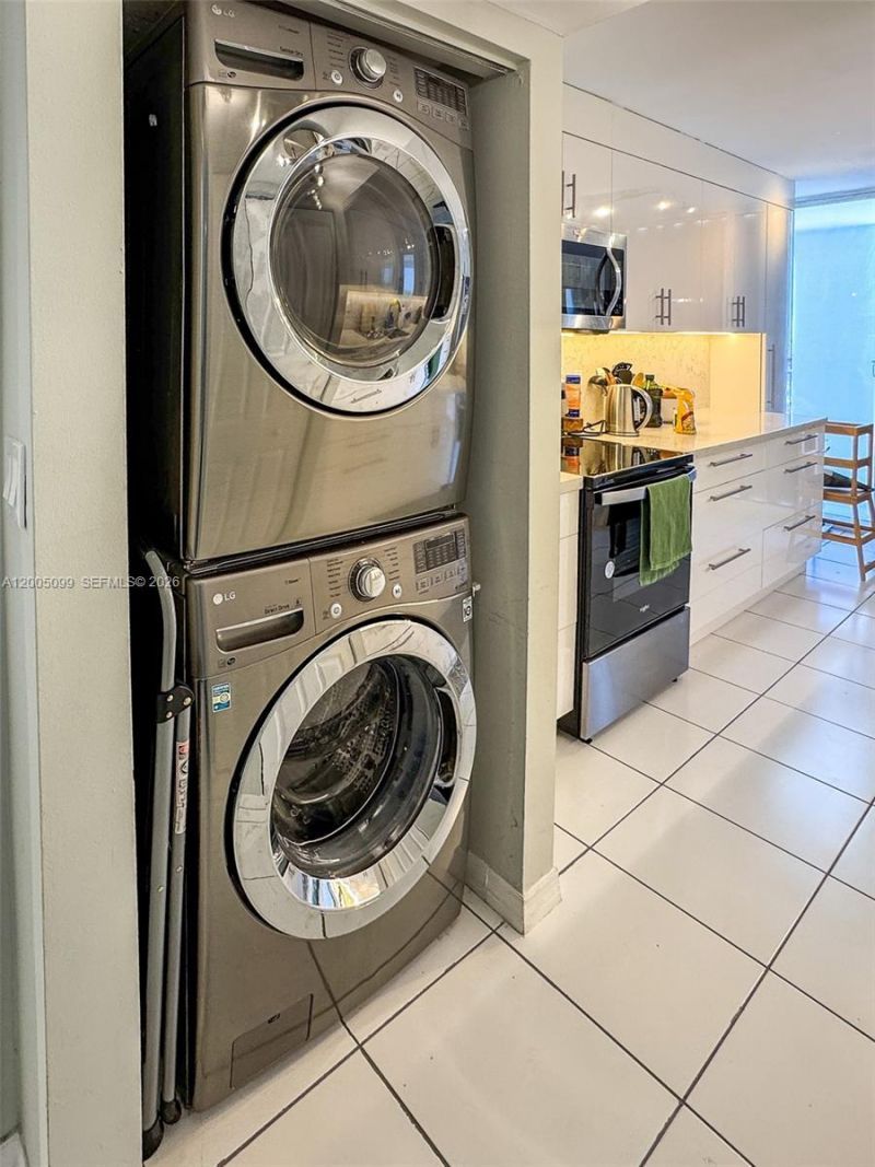 9341 Collins Ave, Unit 907, Surfside, FL 33154 Photo