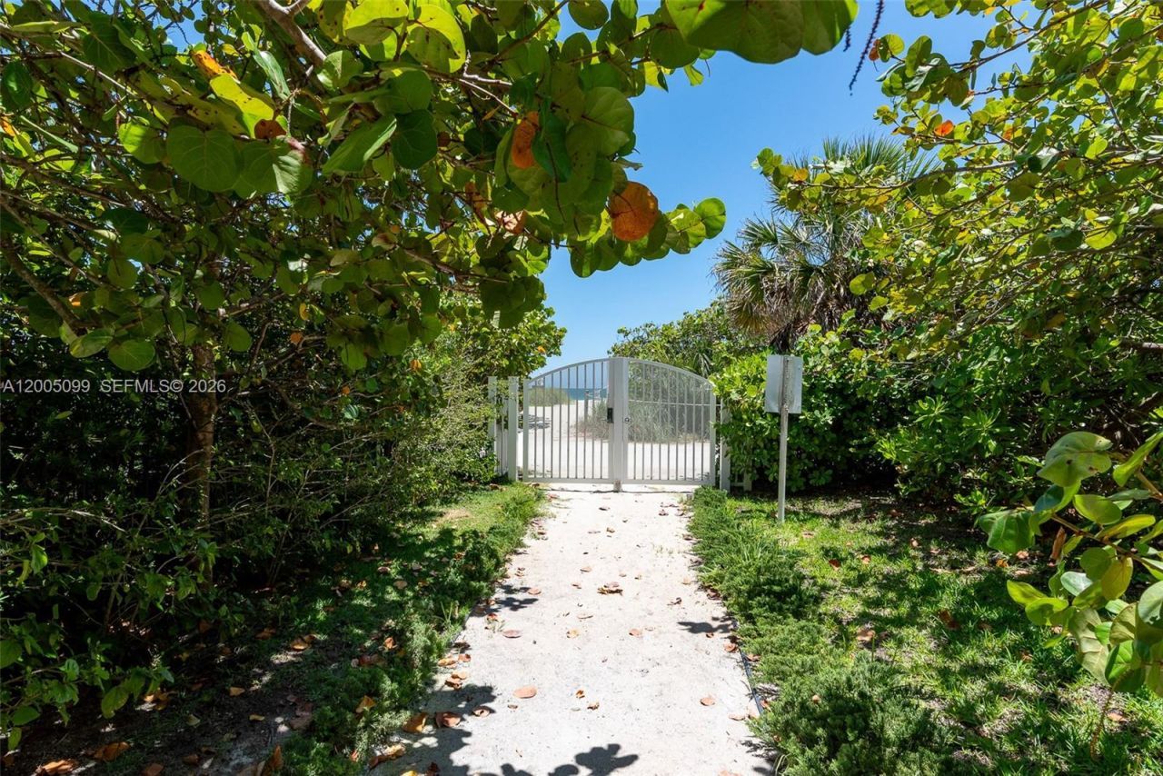 9341 Collins Ave, Unit 907, Surfside, FL 33154 Photo