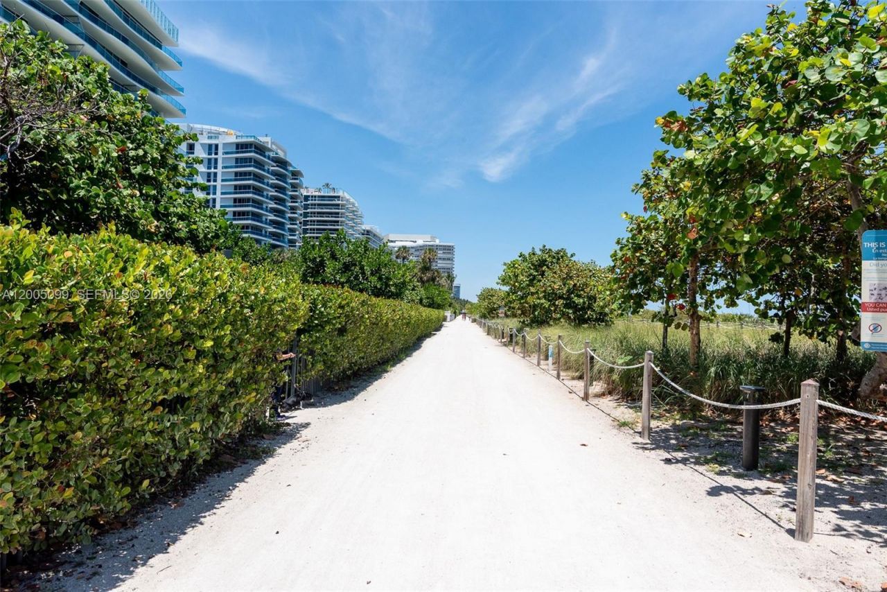 9341 Collins Ave, Unit 907, Surfside, FL 33154 Photo