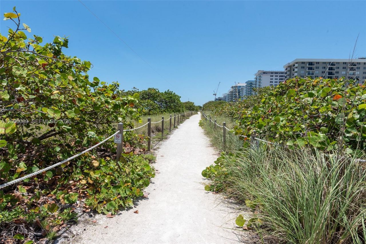 9341 Collins Ave, Unit 907, Surfside, FL 33154 Photo