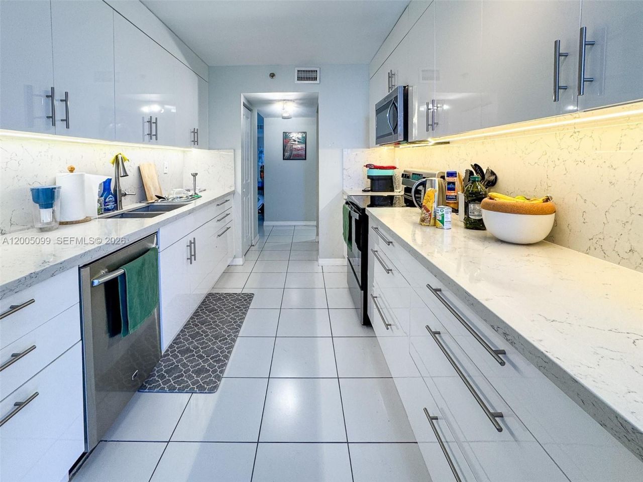 9341 Collins Ave, Unit 907, Surfside, FL 33154 Photo