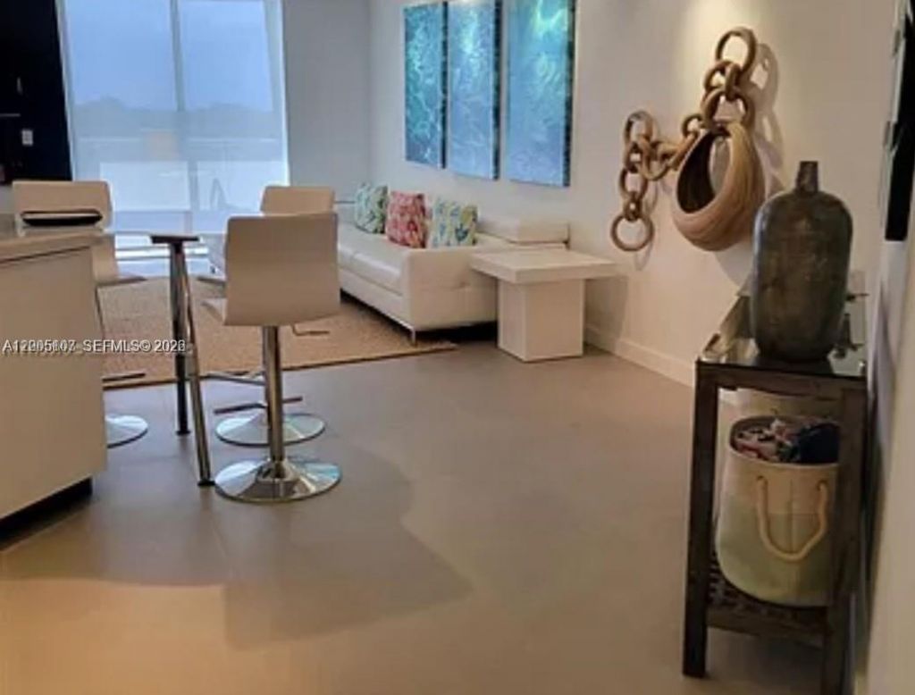 5880 Collins Ave, Unit 604, Miami Beach, FL 33140 Photo