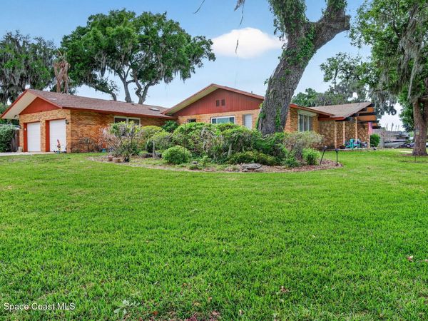 1950 Bedford Drive , Titusville, FL 32796