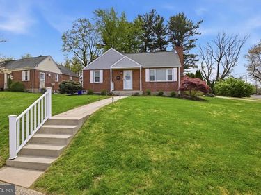 2948 HILLSIDE ROAD, BROOMALL, PA 19008