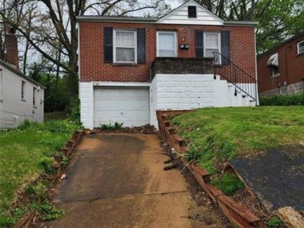 7140 Garesche Avenue, Jennings, MO 63136