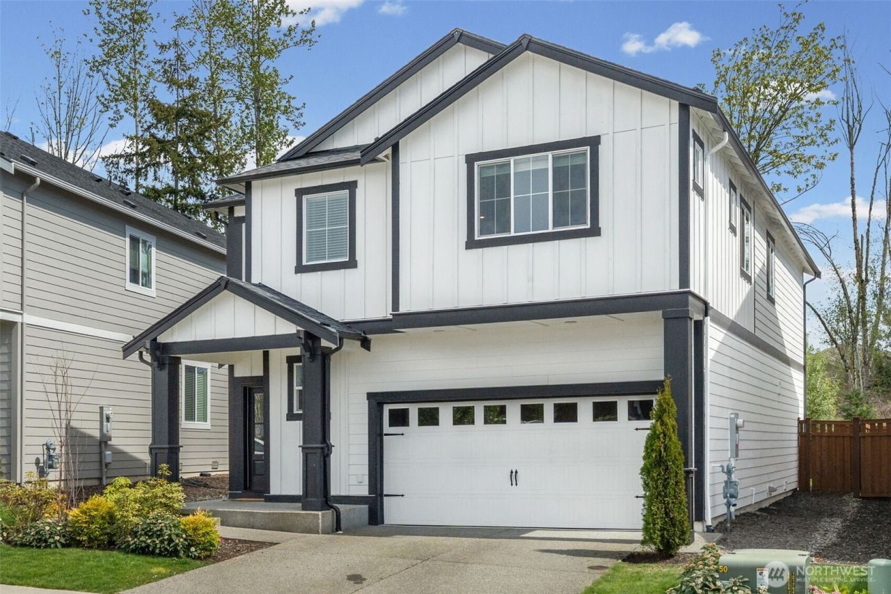 15025 Olympic Loop E, Bonney Lake, WA 98391