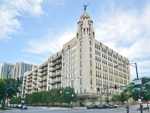 758 N Larrabee Street , Unit 603, Chicago, IL 60654