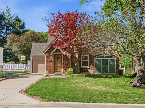 5302 W 57th Street, Roeland Park, KS 66205