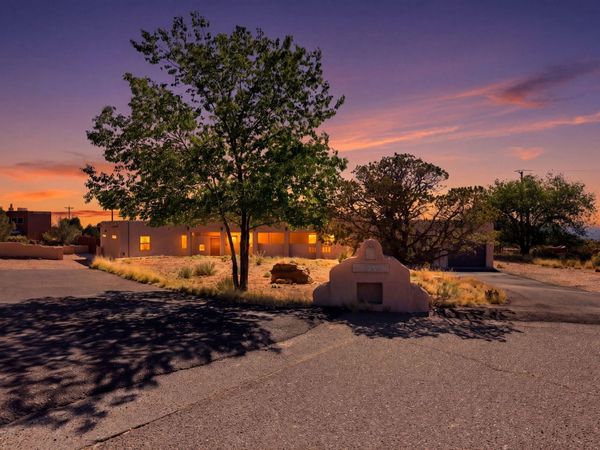 1724 Quail Run Court NE, Albuquerque, NM 87122