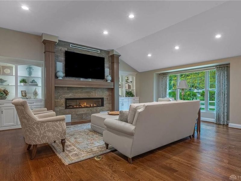 317 Colonial Lane, Washington Township, OH 45429 Photo 11