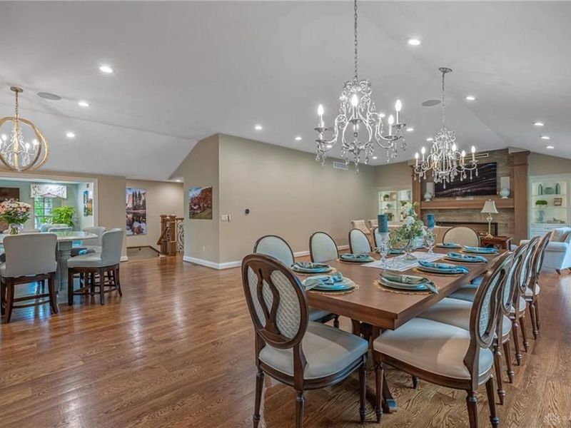 317 Colonial Lane, Washington Township, OH 45429 Photo 3