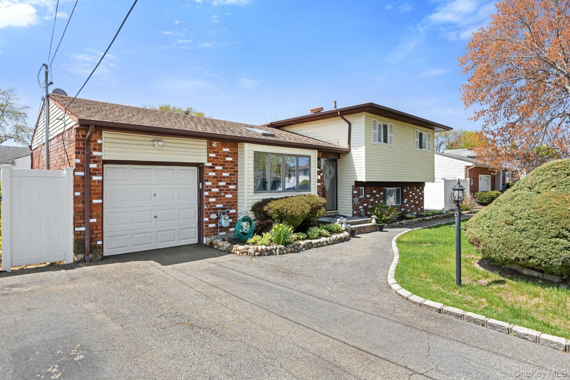 336 W 23rd Street , Deer Park, NY 11729 Main Photo