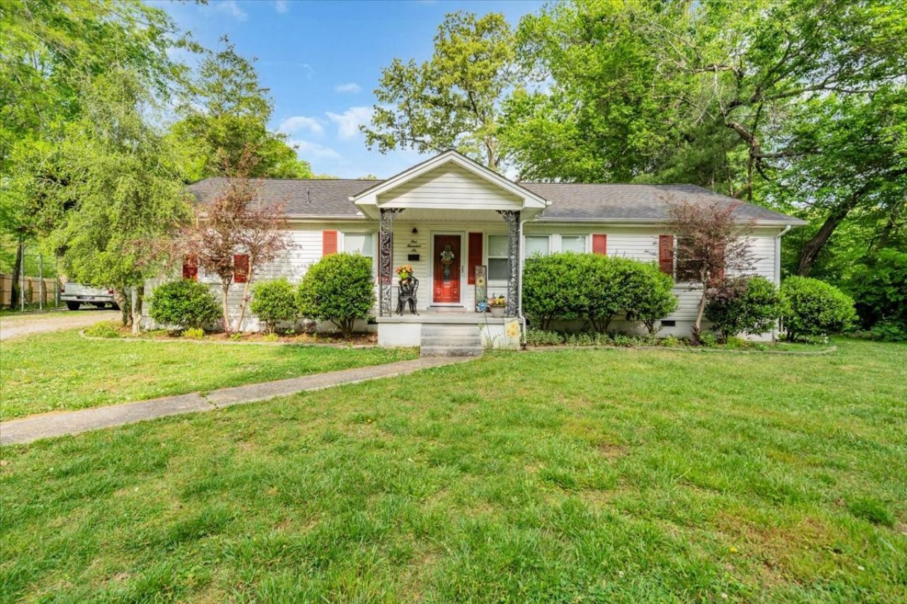 1006 Evins St, Manchester, TN 37355 Main Photo