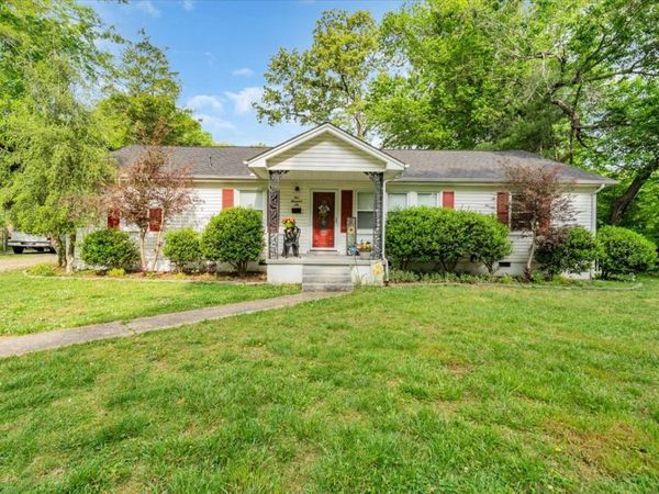 1006 Evins St, Manchester, TN 37355