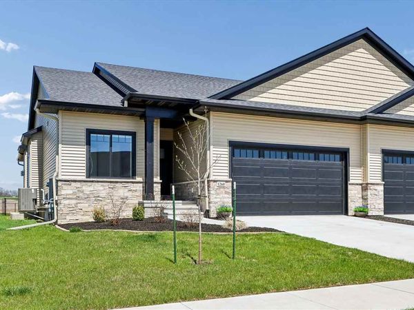 1260 Berkshire Ln., North Liberty, IA 52317