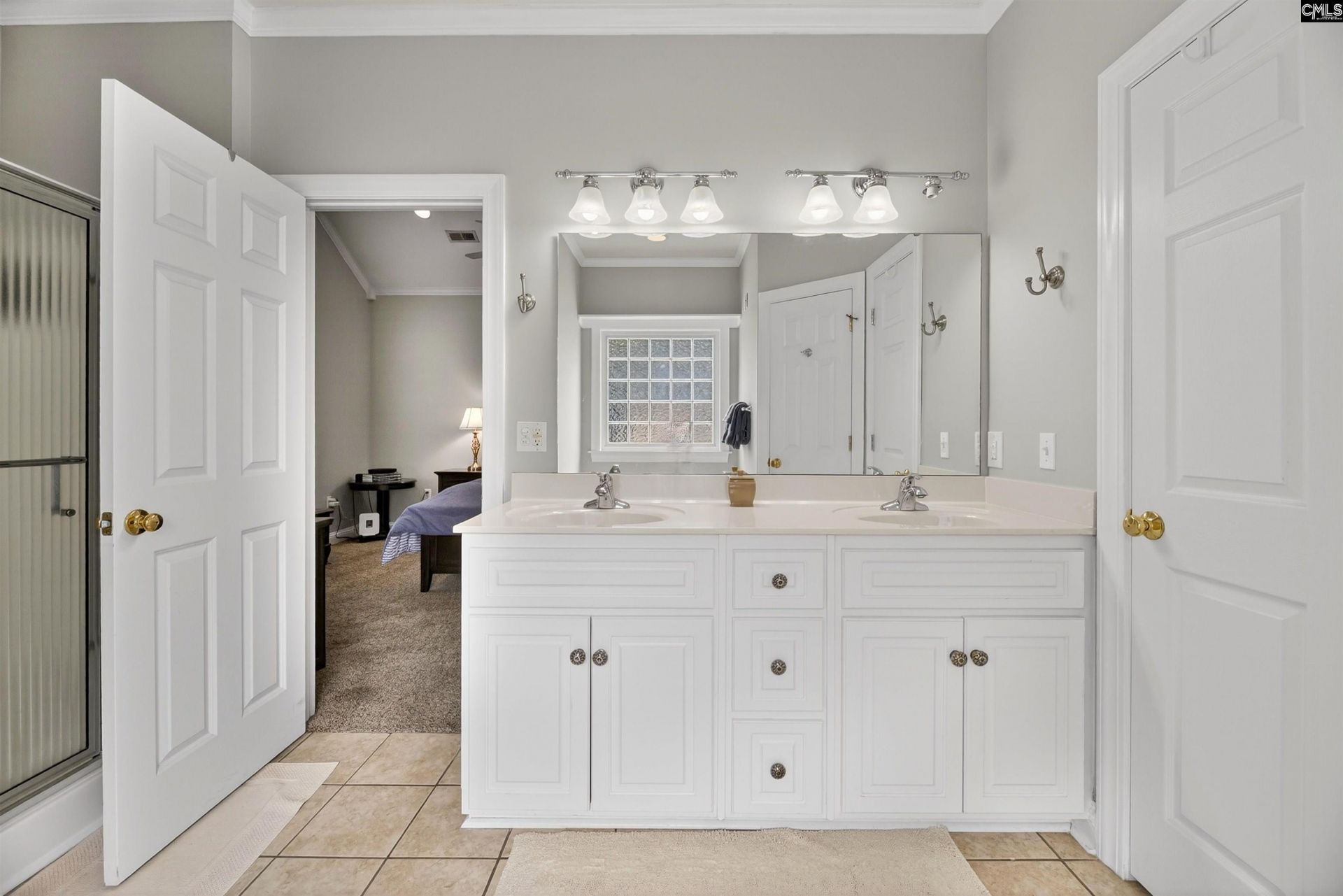 170 Crescent Oaks Court  Photo 33