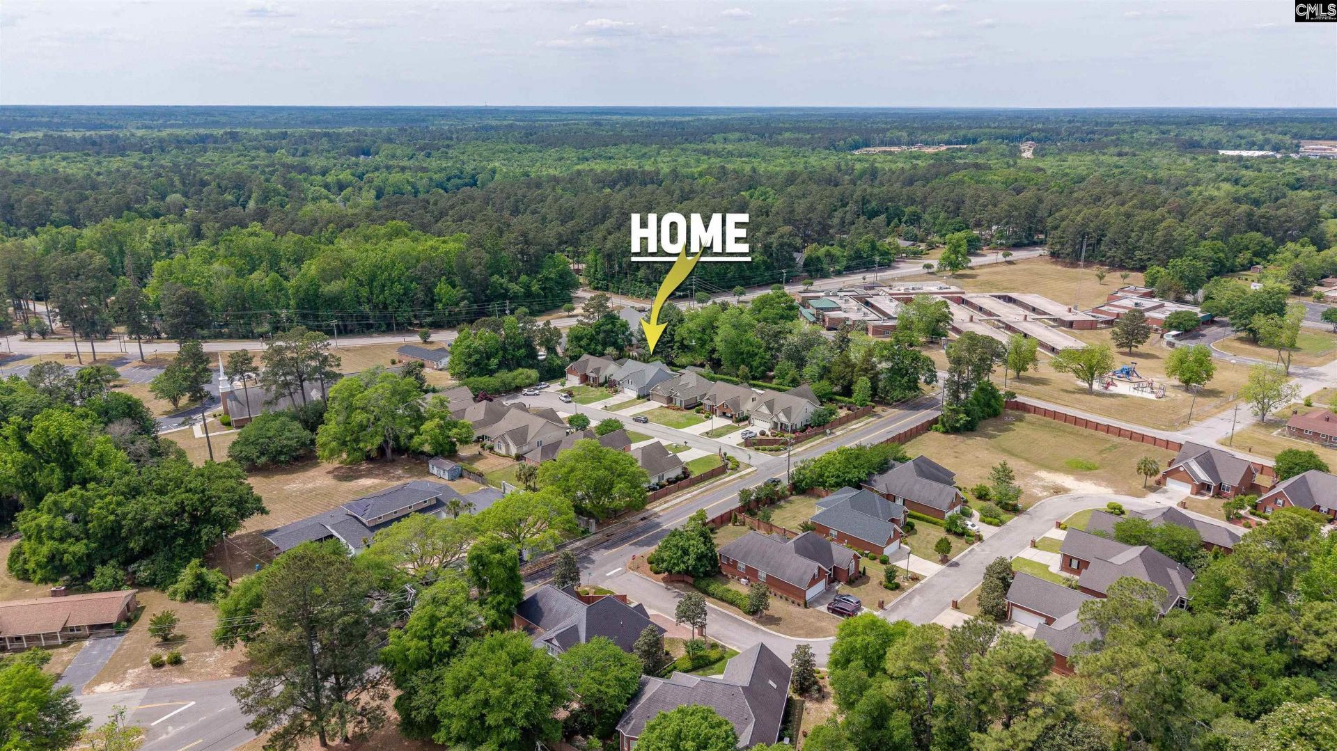 170 Crescent Oaks Court  Photo 5