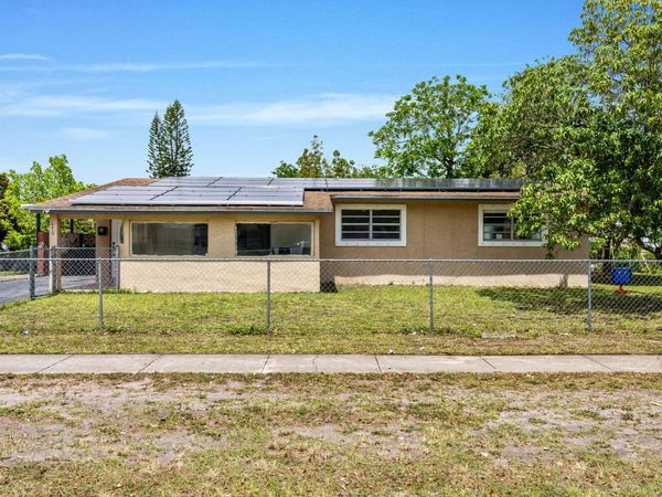 670 SW 29th Avenue, Fort Lauderdale, FL 33312