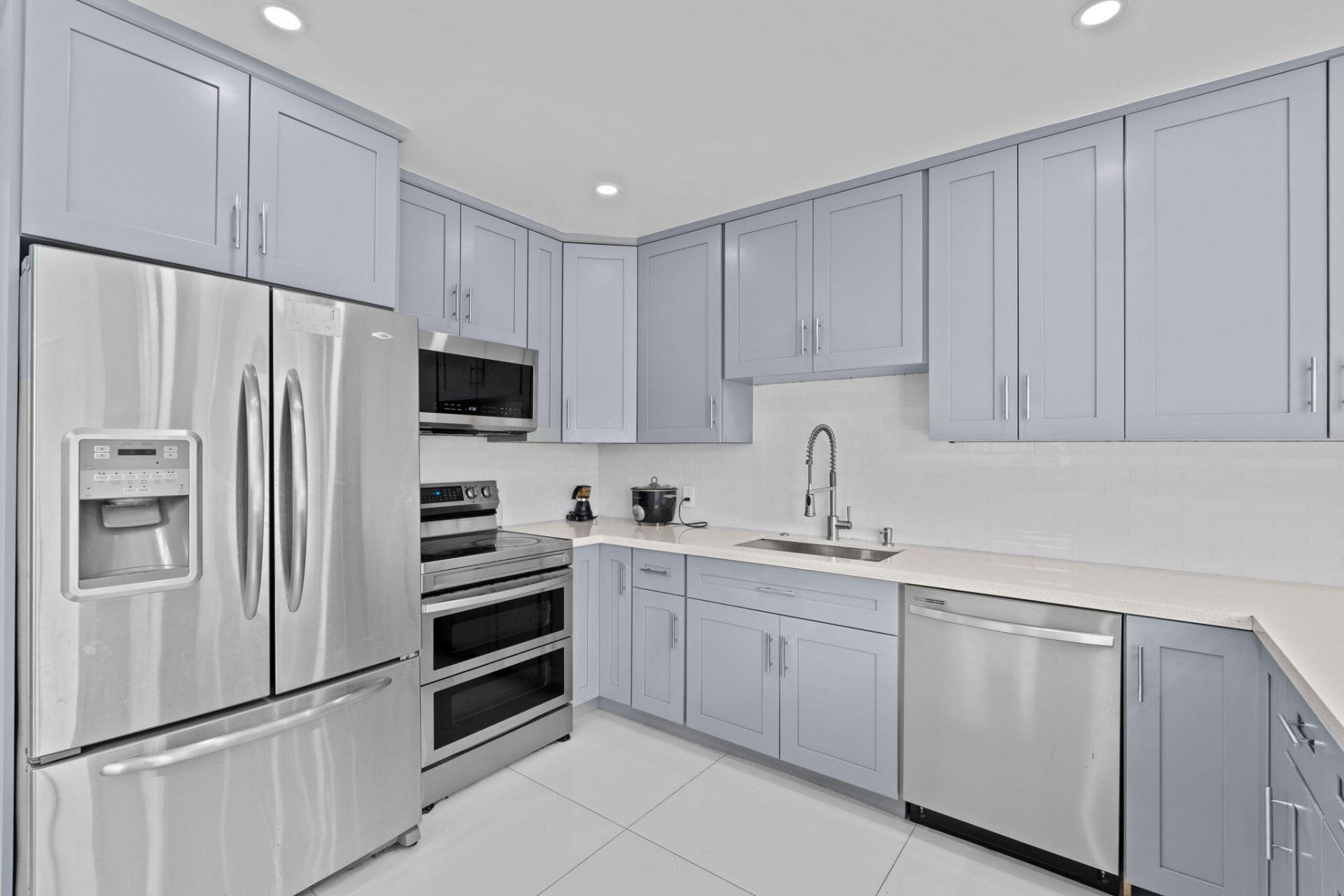 670 SW 29th Avenue, Fort Lauderdale, FL 33312 Photo