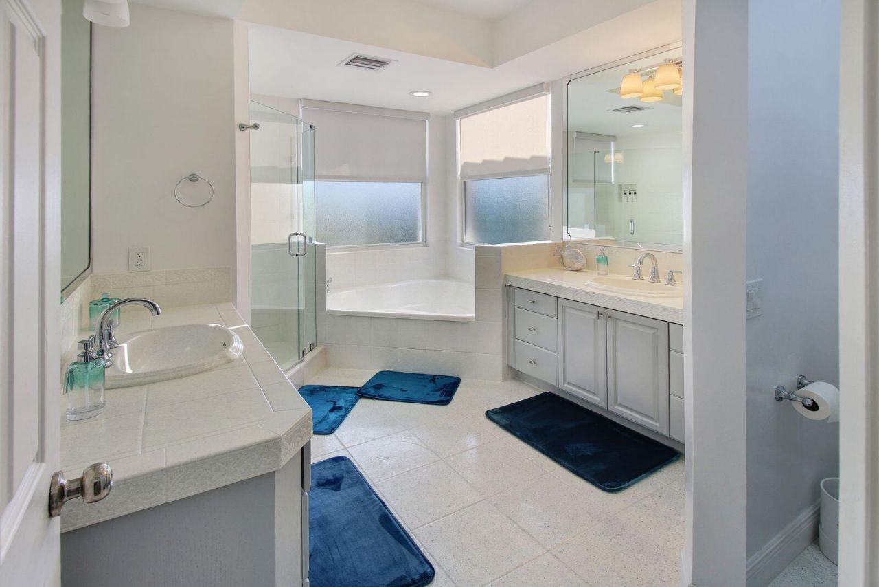 218 Pine Avenue, Lauderdale by the Sea, FL 33308 Photo