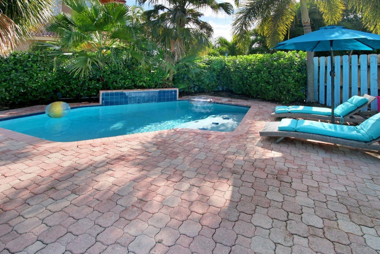 218 Pine Avenue, Lauderdale by the Sea, FL 33308 Photo