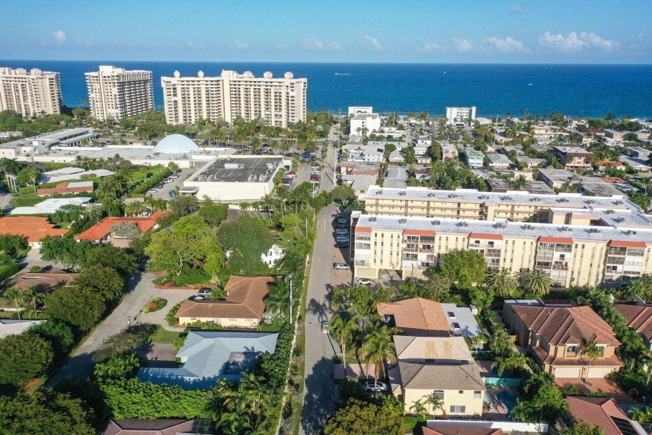 218 Pine Avenue, Lauderdale by the Sea, FL 33308 Photo