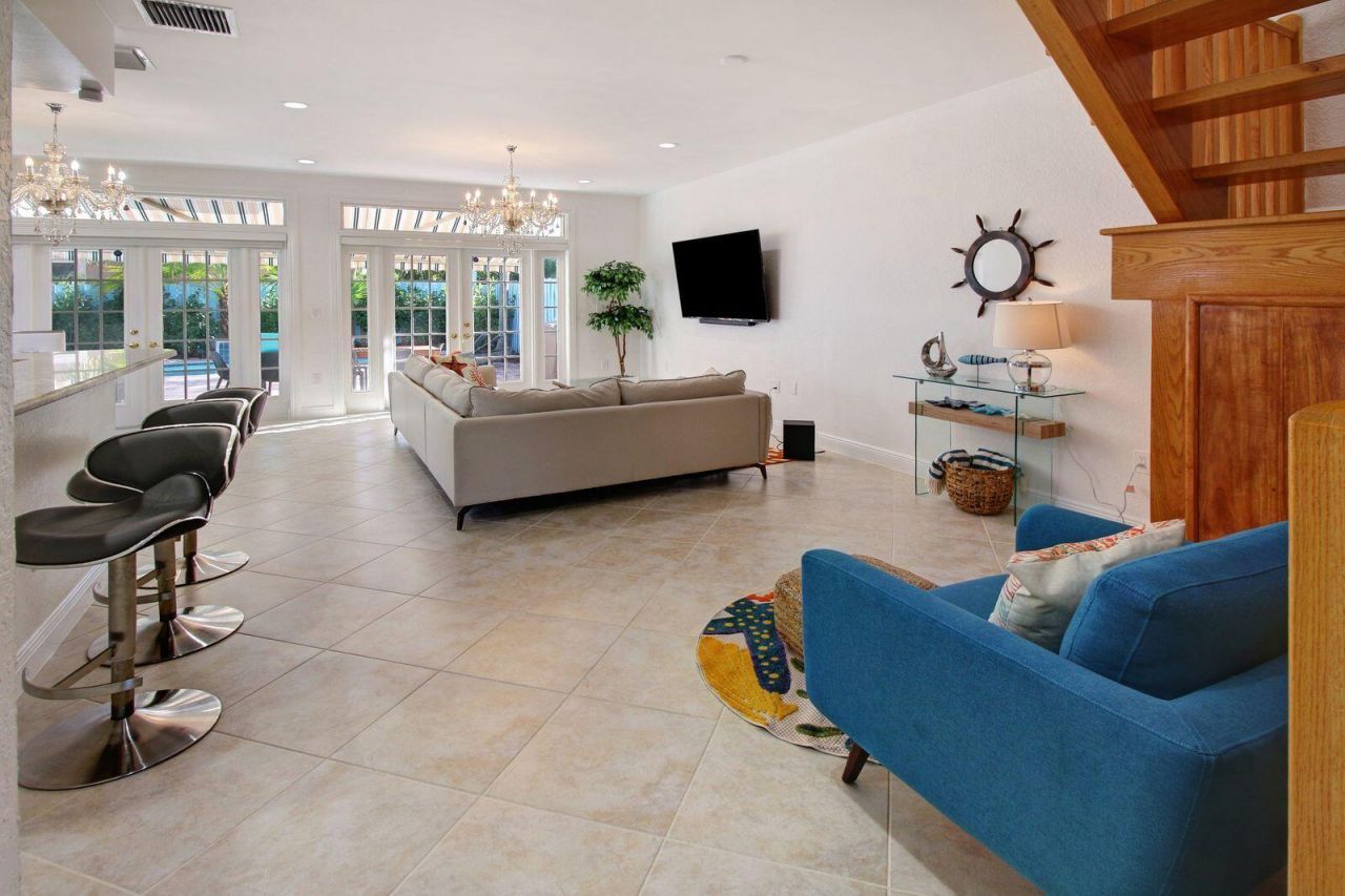 218 Pine Avenue, Lauderdale by the Sea, FL 33308 Photo