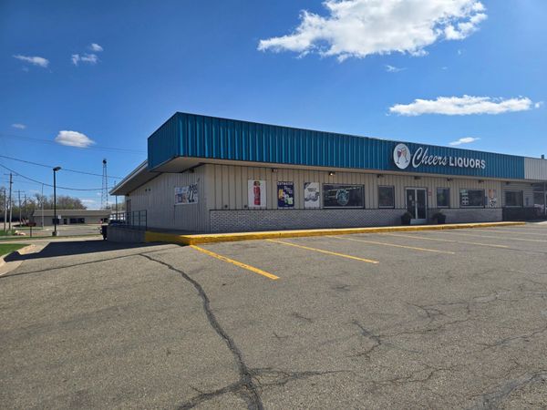 160 Bridge Avenue , Albert Lea, MN 56007