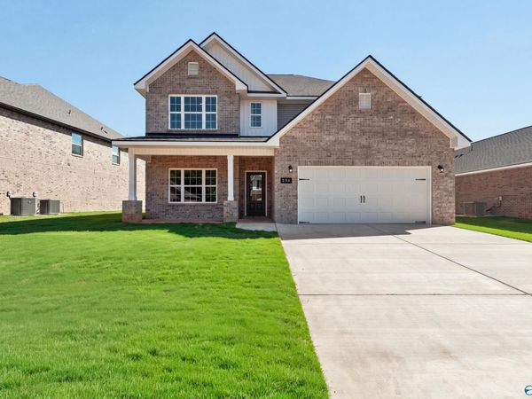 336 Creek Grove Avenue, New Market, AL 35761