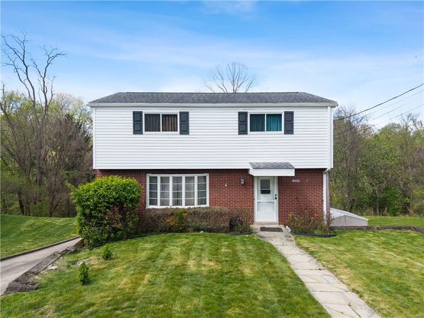 1669 Galeton Dr , Verona, PA 15147