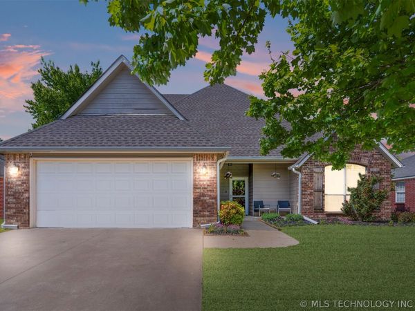8133 Forrest Glenn Road , Claremore, OK 74019