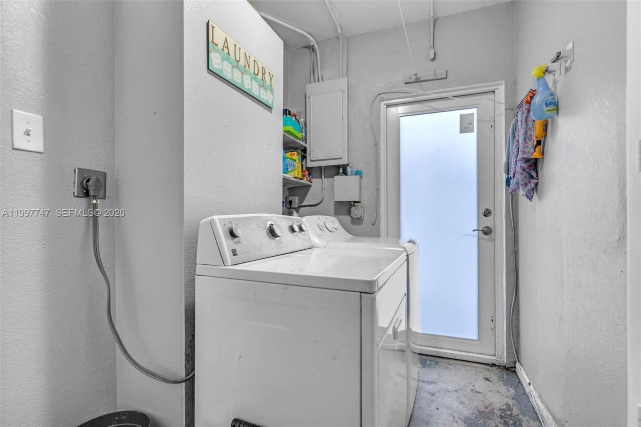 17930 NE 6th Ave , North Miami Beach, FL 33162 Photo