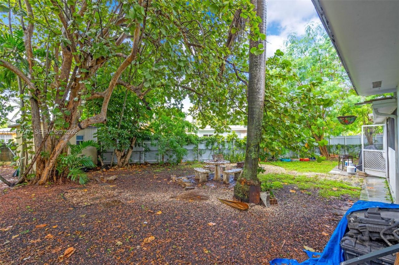 17930 NE 6th Ave , North Miami Beach, FL 33162 Photo