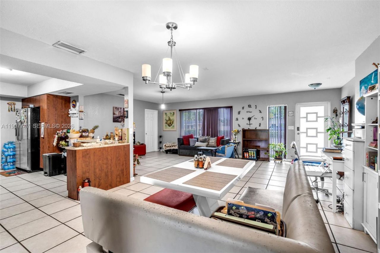 17930 NE 6th Ave , North Miami Beach, FL 33162 Photo