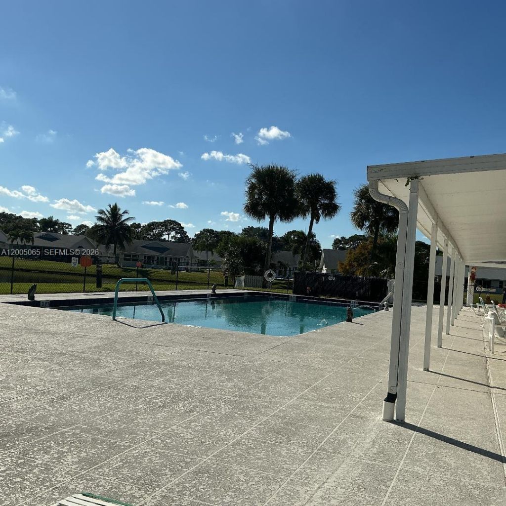 6910 SE Lillian Ct, Stuart, FL 34997 Photo