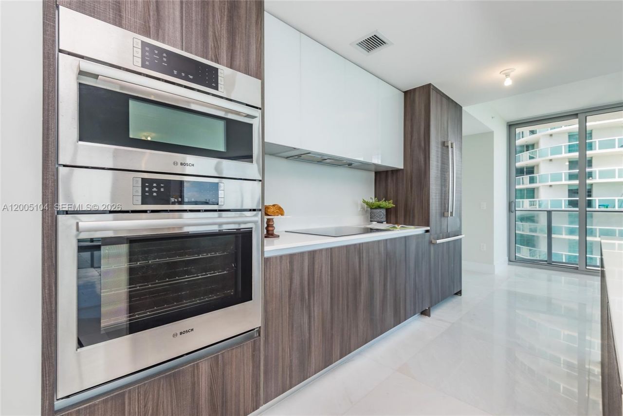 488 NE 18th St , Unit 4515, Miami, FL 33132 Photo
