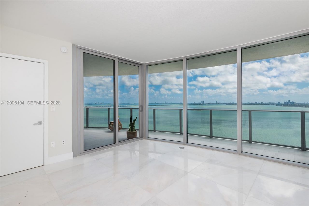 488 NE 18th St , Unit 4515, Miami, FL 33132 Photo