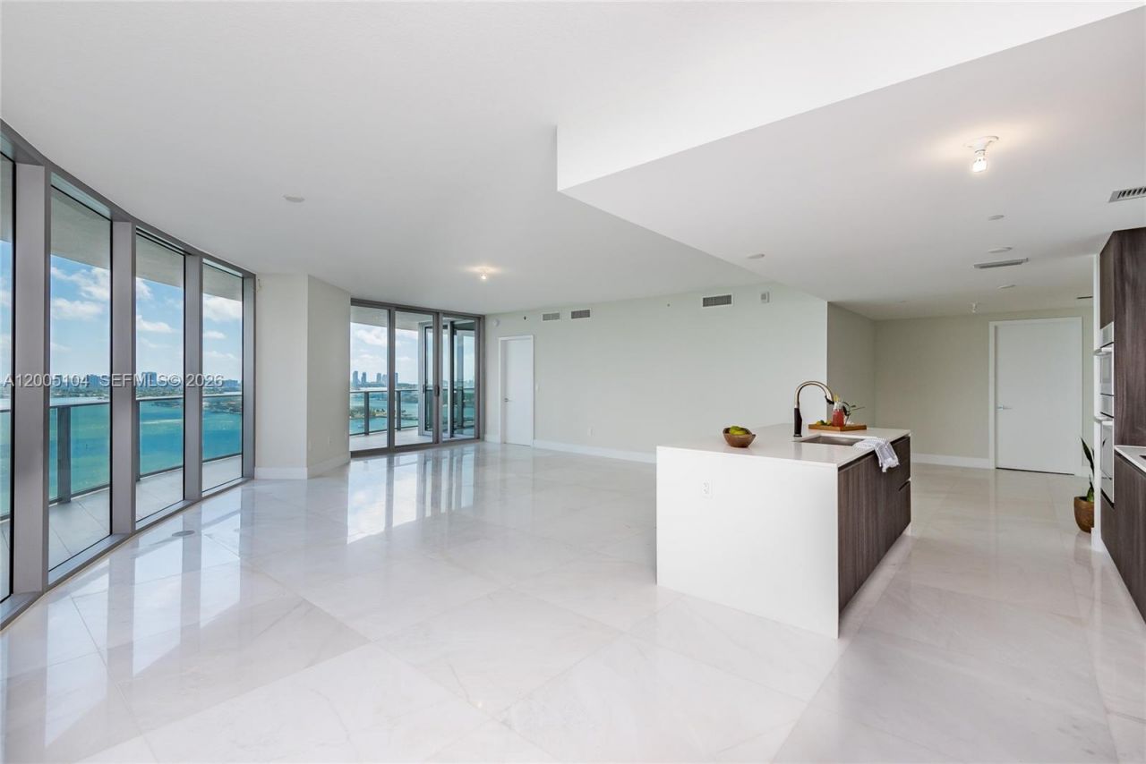 488 NE 18th St , Unit 4515, Miami, FL 33132 Photo