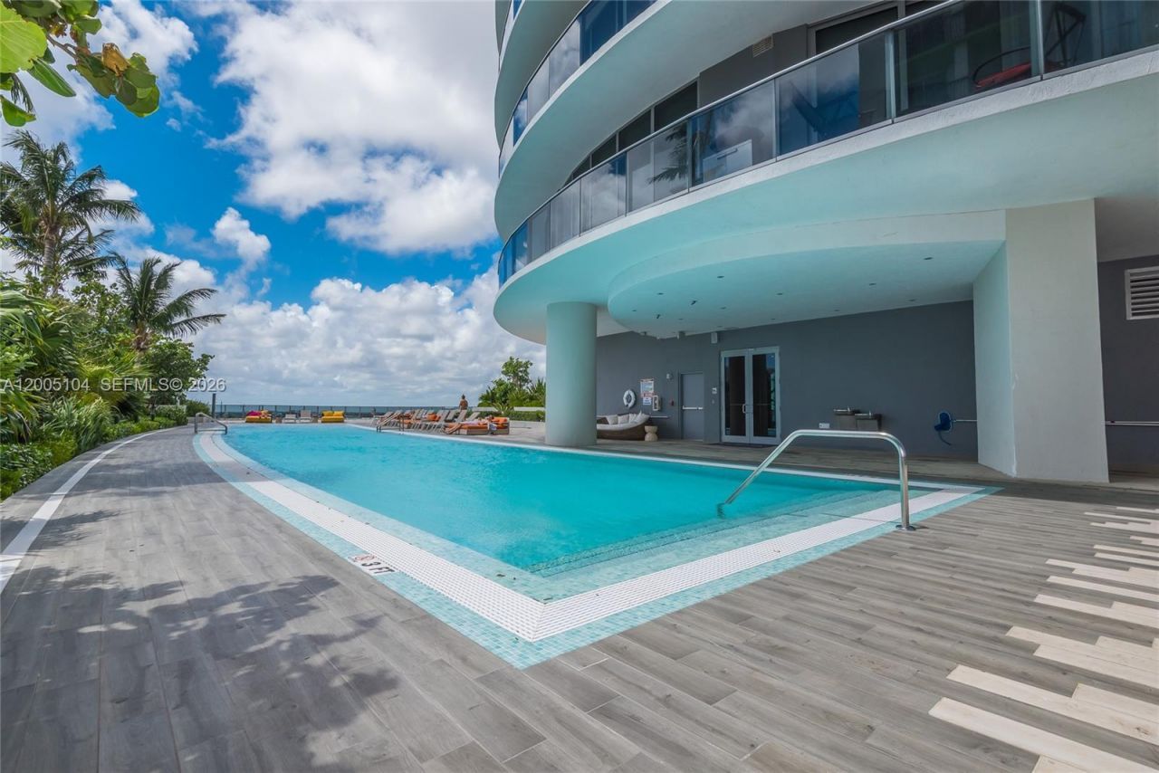 488 NE 18th St , Unit 4515, Miami, FL 33132 Photo