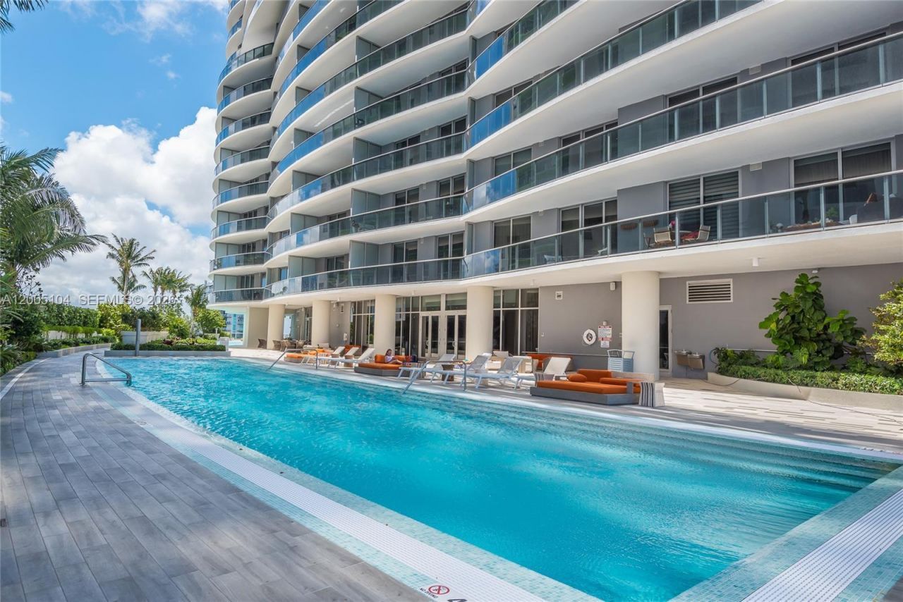 488 NE 18th St , Unit 4515, Miami, FL 33132 Photo