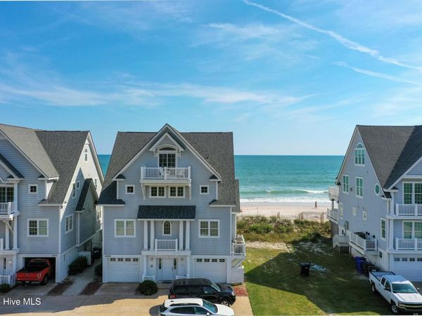4264 Island Drive , North Topsail Beach, NC 28460