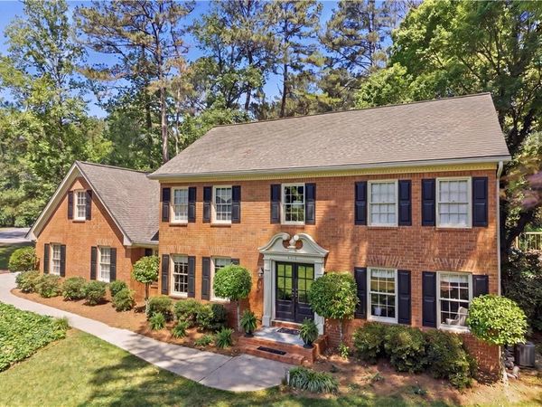 5321 Lanford Springs Court SW, Lilburn, GA 30047