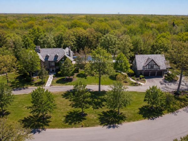 3505 Haweswood Drive, Crete, IL 60417