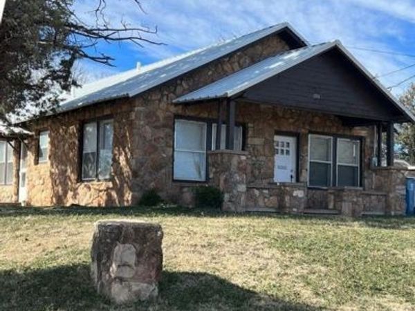 1310 Bell Street , Sweetwater, TX 79556