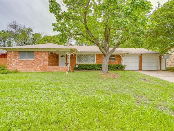 2008 Terbet Lane, Fort Worth, TX 76112