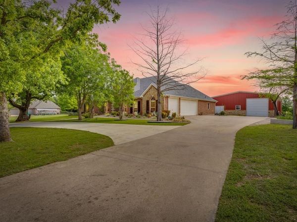 359 Saddle Club Road, Weatherford, TX 76088