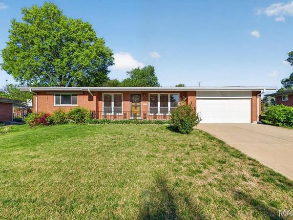 9301 Lavant Drive, St Louis, MO 63126