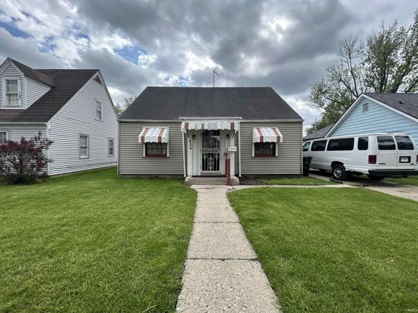826 Baxter Street, Fort Wayne, IN 46806