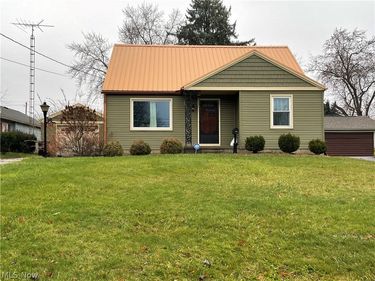 809 Lakeview Avenue NW, Canton, OH 44708